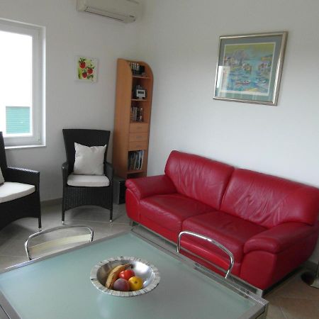 Bentley - Sea-View - 2 Bedroom Apartment Premantura Exterior foto