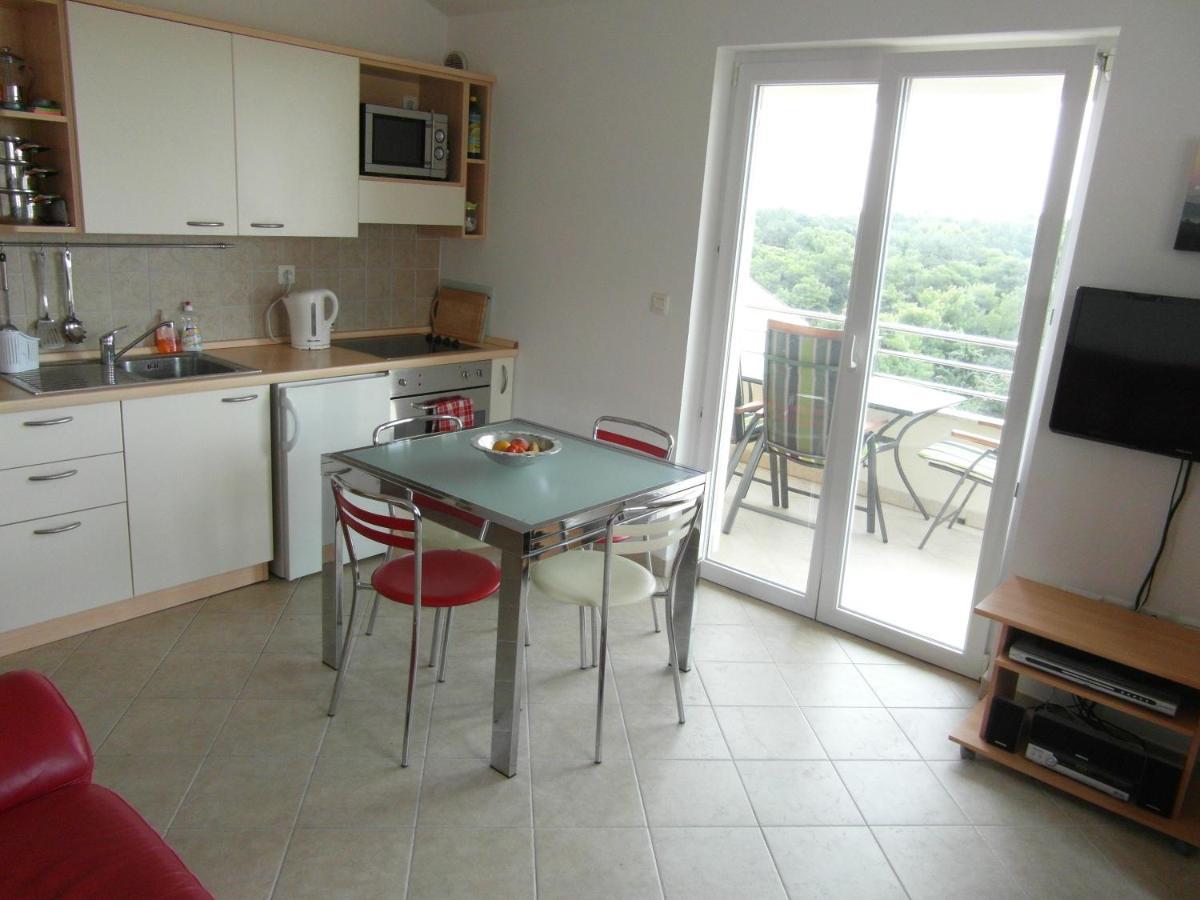 Bentley - Sea-View - 2 Bedroom Apartment Premantura Exterior foto